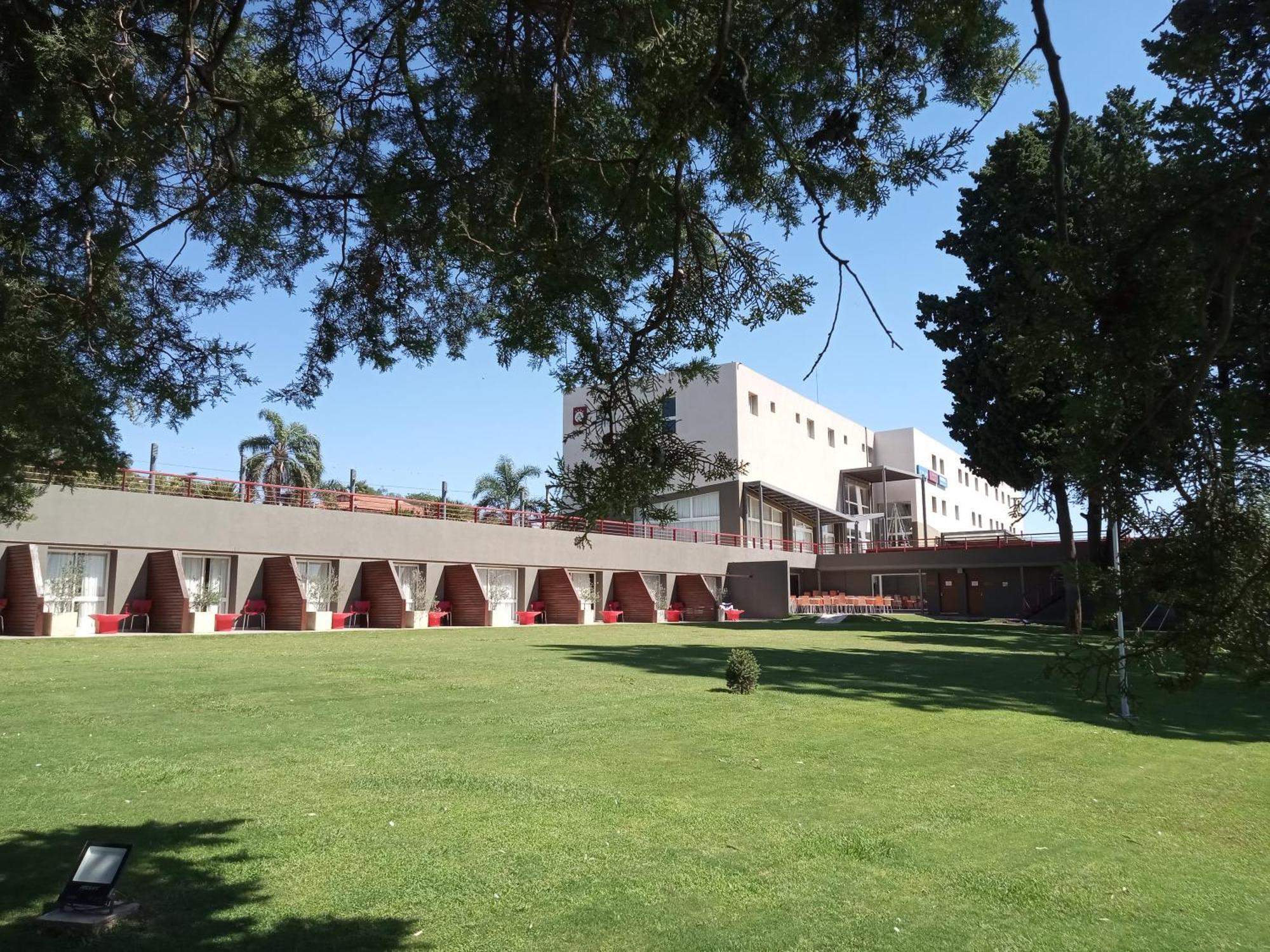 Amerian Villa Del Dique Exteriér fotografie
